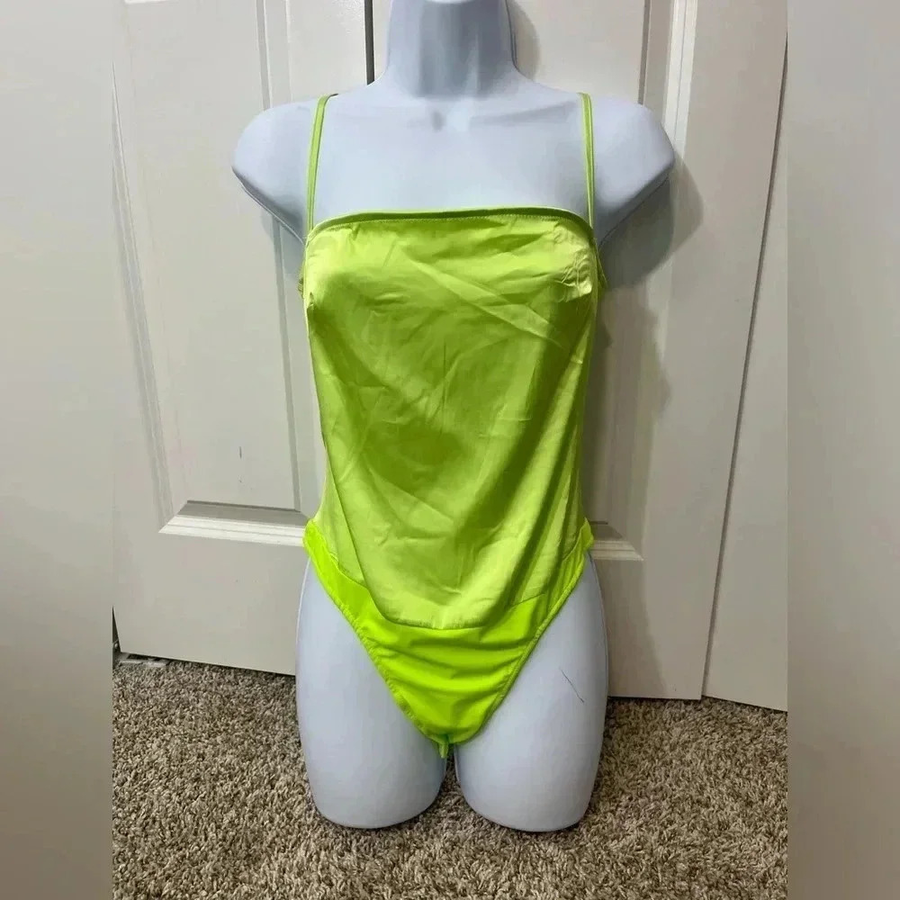 WE WORE WHAT women’s neon strappy body suit, Convertible Straps, Sz Small